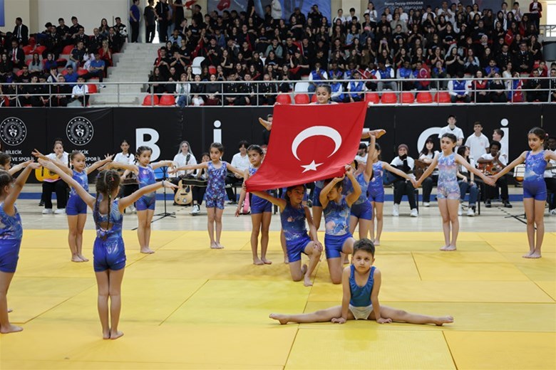19 Mayıs Coşkusu Bilecik'te Doruklara Ulaştı